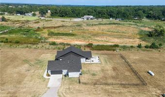 2215 Deepwood Dr, Alma, AR 71921