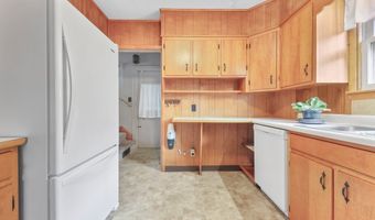 2195 Blenheim Ave, Alliance, OH 44601