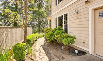 461 Holly St, Ashland, OR 97520