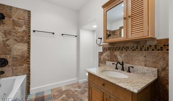 411 W 7th St, Anaconda, MT 59711