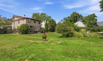 674 E BAY Ave, Barnegat, NJ 08005