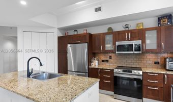 20000 E Country Club Dr 416, Aventura, FL 33180