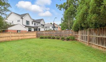 6005 ROOSEVELT St, Bethesda, MD 20817