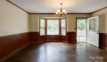 589 White Pines Cir, Camden, SC 29020