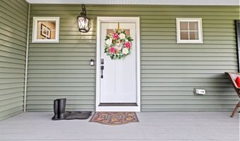 8 Big River Rd, Coventry, RI 02816
