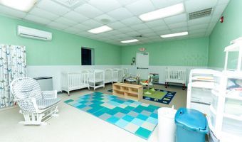 890 Vee St, Biloxi, MS 39532