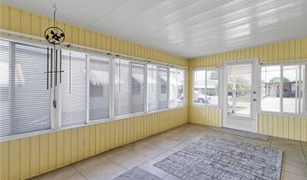 914 Jacaranda Dr, Barefoot Bay, FL 32976