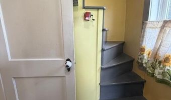 10 Palm St, Baileyville, ME 04694