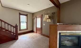 136 1st Ave, Alden, MN 56009