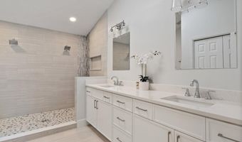 1193 LINKSIDE Ct E, Atlantic Beach, FL 32233