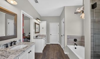 1094 County Road 2389, Alba, TX 75410