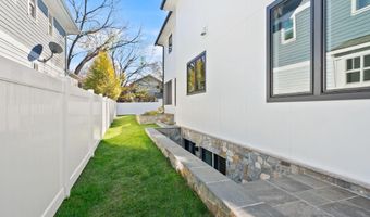 3108 6TH St N, Arlington, VA 22201