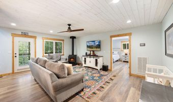 800 Reynolds Bridge Rd, Benton, TN 37307