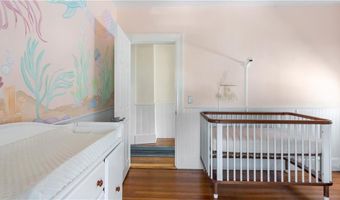 280 Woodbine St, Cranston, RI 02910