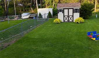 302 Ridgeview Dr, Alburtis, PA 18011
