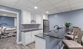 3144 Windmill Ct, Adrian, MI 49221