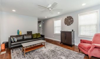 37 Union St, Lincoln, RI 02865