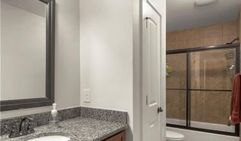657 BANBURY St, Auburn, AL 36830