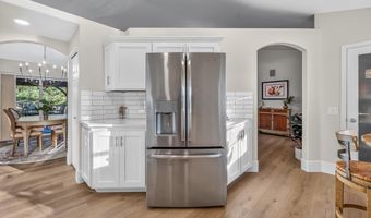 62633 Hawkview Rd, Bend, OR 97701