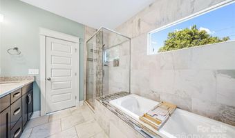 1421 Lyon Ct, Charlotte, NC 28205