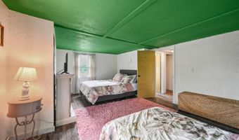 317 WOODLAWN Dr, Aurora, IN 47001