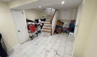 125 Garden Dr, Bridgeport, CT 06606