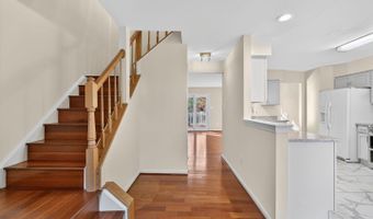 8060 MORNING MEADOW Ct, Alexandria, VA 22315