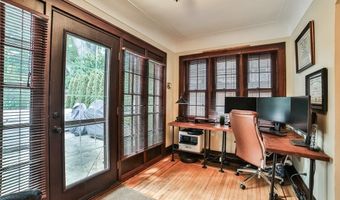 165 Lamarck Dr, Amherst, NY 14226