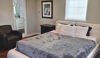 4106 GAULT Pl NE 5, Washington, DC 20019