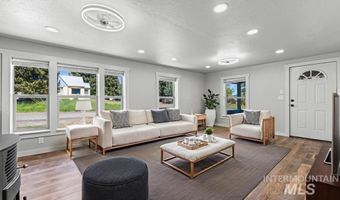 311 N School St, Cascade, ID 83611
