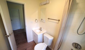 1052 N Maple Rd, Ann Arbor, MI 48103