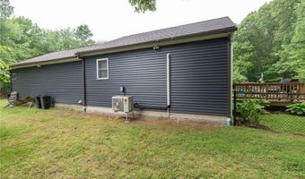 11 Paris Irons Rd, Glocester, RI 02857