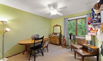 4815 120th St W, Apple Valley, MN 55124