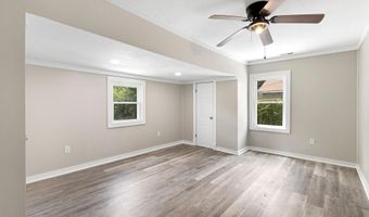 810 Sanders St, Athens, AL 35611