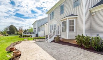 24247 PURPLE FINCH Dr, Aldie, VA 20105