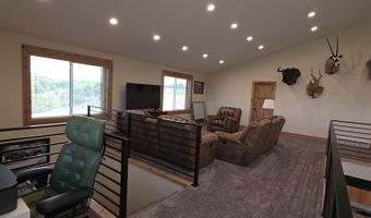 305 Snake River Dr, American Falls, ID 83211