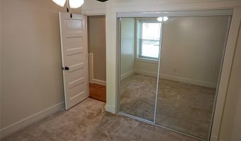270 Village Creek Dr, Ballwin, MO 63021