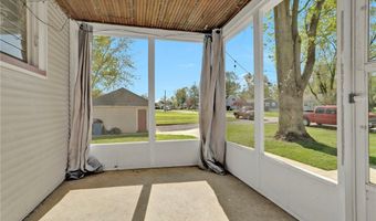 483 N Main St, Amherst, OH 44001