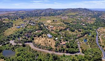 5221 Olive Hill Rd, Fallbrook, CA 92028