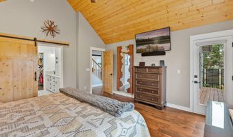 3192 NW Golf View Dr, Bend, OR 97703