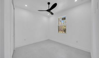 2005 Robert Ave, Alva, FL 33920