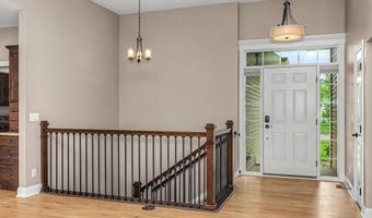 2715 Danbury Rd, Ames, IA 50010