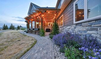 6 Whitney Dr, Cody, WY 82414