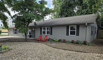 204 SW G St, Bentonville, AR 72712
