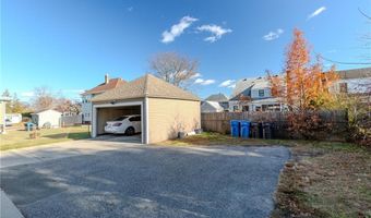638 Pontiac Ave, Cranston, RI 02910