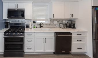 55 Swan Ave, Old Lyme, CT 06371