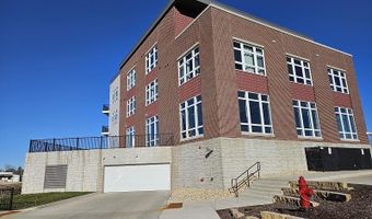 120 NE Twin Steeples Unit 208, Dyersville, IA 52040