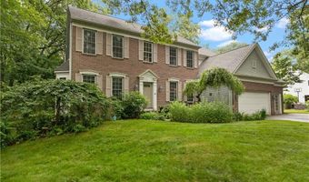 48 Fieldstone Ln, North Kingstown, RI 02874