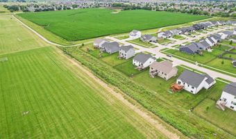 1819 8th Ave SE, Altoona, IA 50009