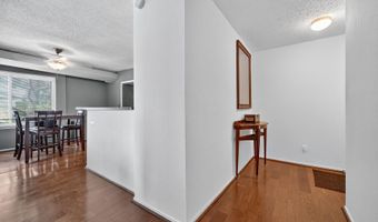 60 S VAN DORN St 519, Alexandria, VA 22304